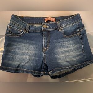 Booty Flattering Denim Shorts